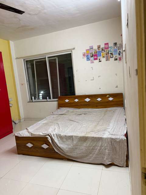 Single Room for Female In 2 BHK  In Kunal Icon Co-operative Housing Society In Kunal Icon Cooperative Housing Society Block-d