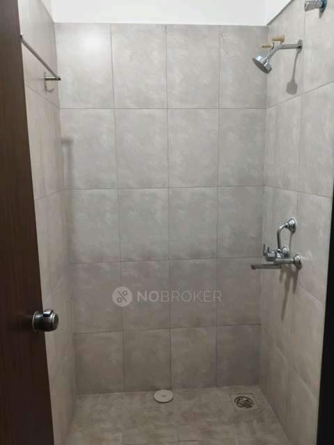 1 BHK Flat In Yashwant Apartment for Rent  In Phoenix Mall Of The Millennium