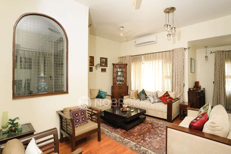 4+ BHK House for Rent  In Sainik Farm