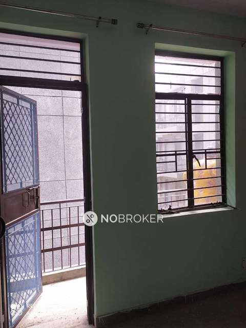 1 BHK Flat In Shree Krishna Appartment Sector 117 Noida  For Sale  In Sector 117