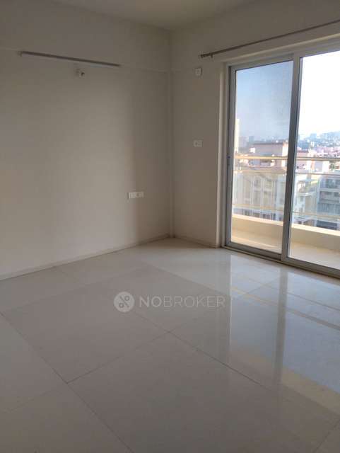 2 BHK Flat In Yash Vastu Parkland for Rent  In Ghorpadi