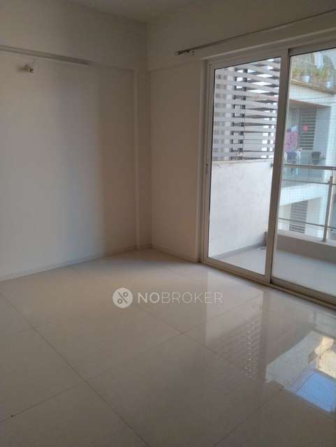 2 BHK Flat In Yash Vastu Parkland for Rent  In Ghorpadi