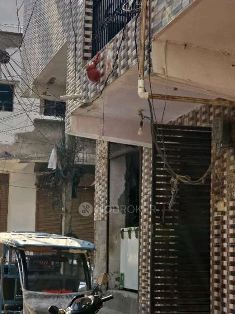 Shop in Shital Vihar, Ghaziabad for Rent 