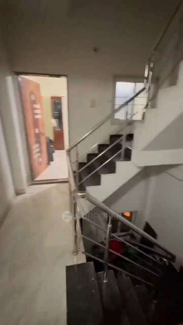 1 BHK Flat In Standalone Building  for Rent  In Gokhalenagar