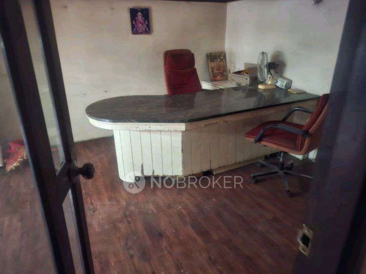 Shop in Kunal Complex, Jangali Maharaj Rd, Gaothan, Shivajinagar, Pune, Maharashtra 411005, India, Pune for Rent 