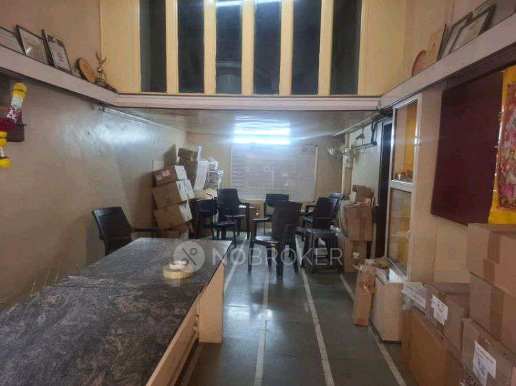 Shop in Kunal Complex, Jangali Maharaj Rd, Gaothan, Shivajinagar, Pune, Maharashtra 411005, India, Pune for Rent 