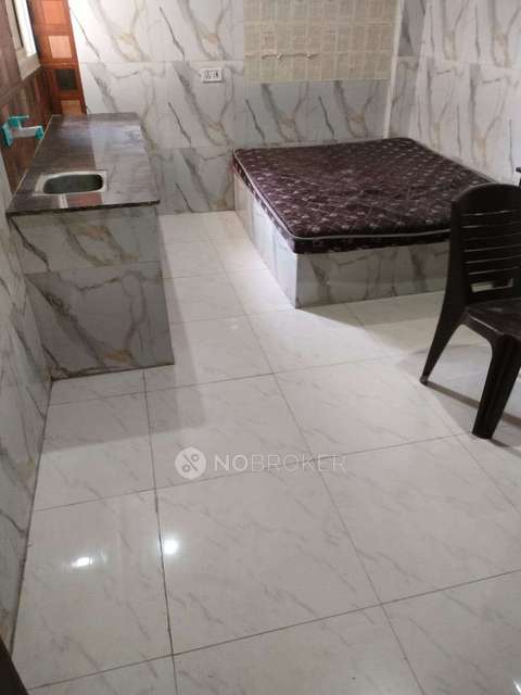 PG for Anyone in Near Pari Chowk