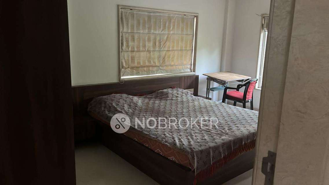4+ BHK Flat In Apartment  For Sale  In Nibm Rd