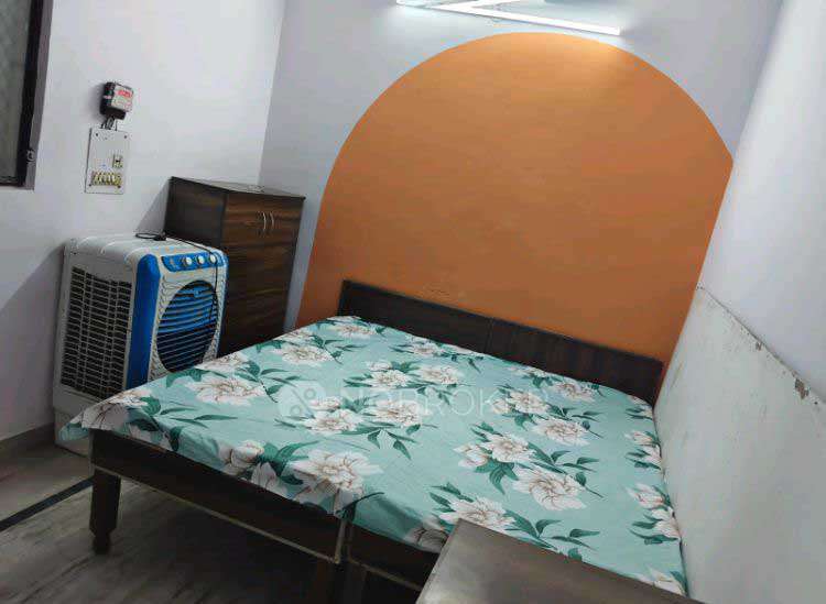 PG for Anyone in F Block Jeewan Park Road