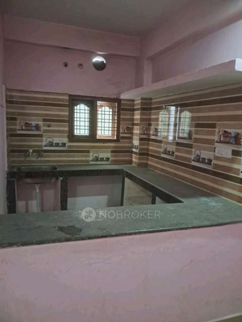 2 BHK Flat In Sai Varshini Residency Kishtareddy Pet for Rent  In Vsr Model High School