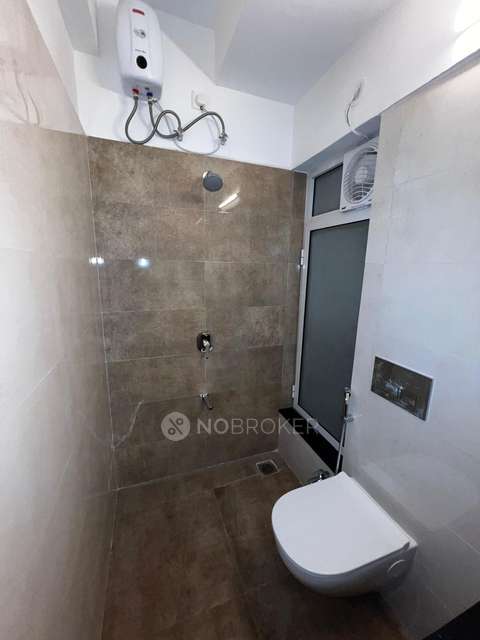 2 BHK Flat In Omkar Signet, Malad East, Mumbai For Sale  In Malad East, Mumbai