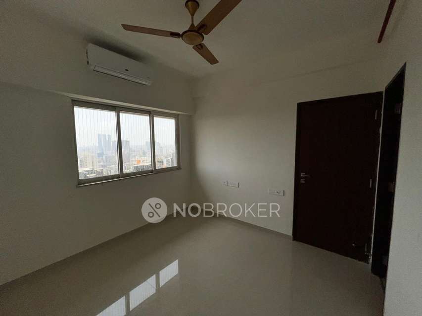 2 BHK Flat In Omkar Signet, Malad East, Mumbai For Sale  In Malad East, Mumbai