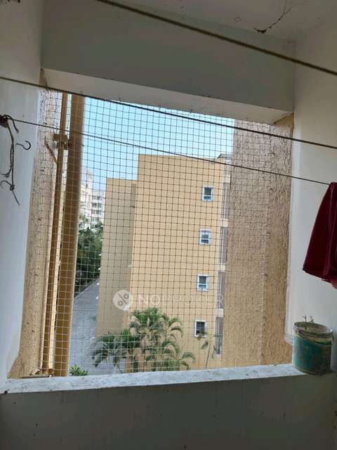 Shared Room for Female In 3 BHK  In Indus Anatya Appartment,eggatur In Marina Mall