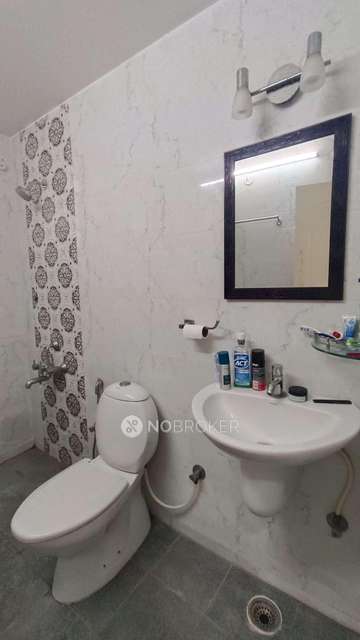 2 BHK Flat In Sree Palace Apartment For Sale  In Hebbal