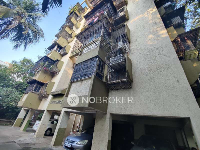Single Room for Female In 2 BHK  In Neelgiri Apartment Goregaon East, Goregaon In Goregaon