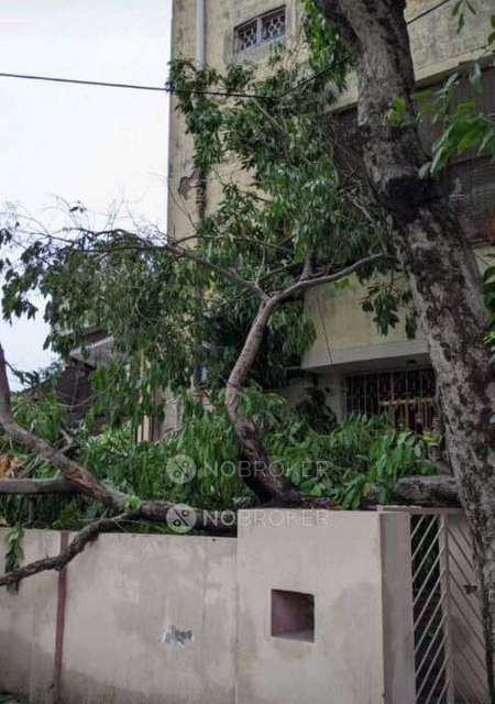 2 BHK Flat In Gda Flats For Sale  In Shop Number-3, Gurudwara, Gupta Market, Plot No. 831, Gurudwara Rd, Shakti Khand I, Indirapuram, Ghaziabad, Uttar Pradesh 201014, India