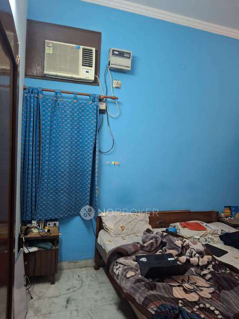 Single Room for Female In 4+ BHK  In Siddhartha Enclave, Sunlight Colony