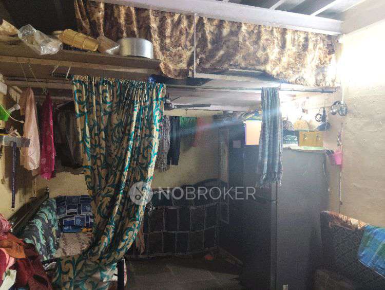 1 BHK House for Lease  In 4vr3+cf5, Balasaheb Thackeray Flyover, Namesingh Chawl, Momin Nagar, Jogeshwari West, Mumbai, Maharashtra 400060, India