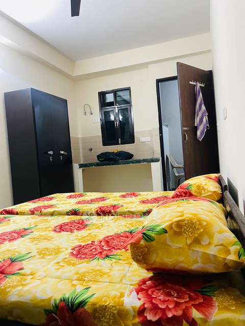 1 RK Flat for Rent  In Sector 38