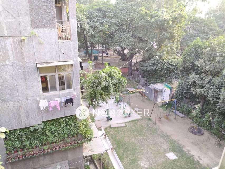 1 BHK Flat In Gandhi Vihar  For Sale  In Mukherjee Nagar