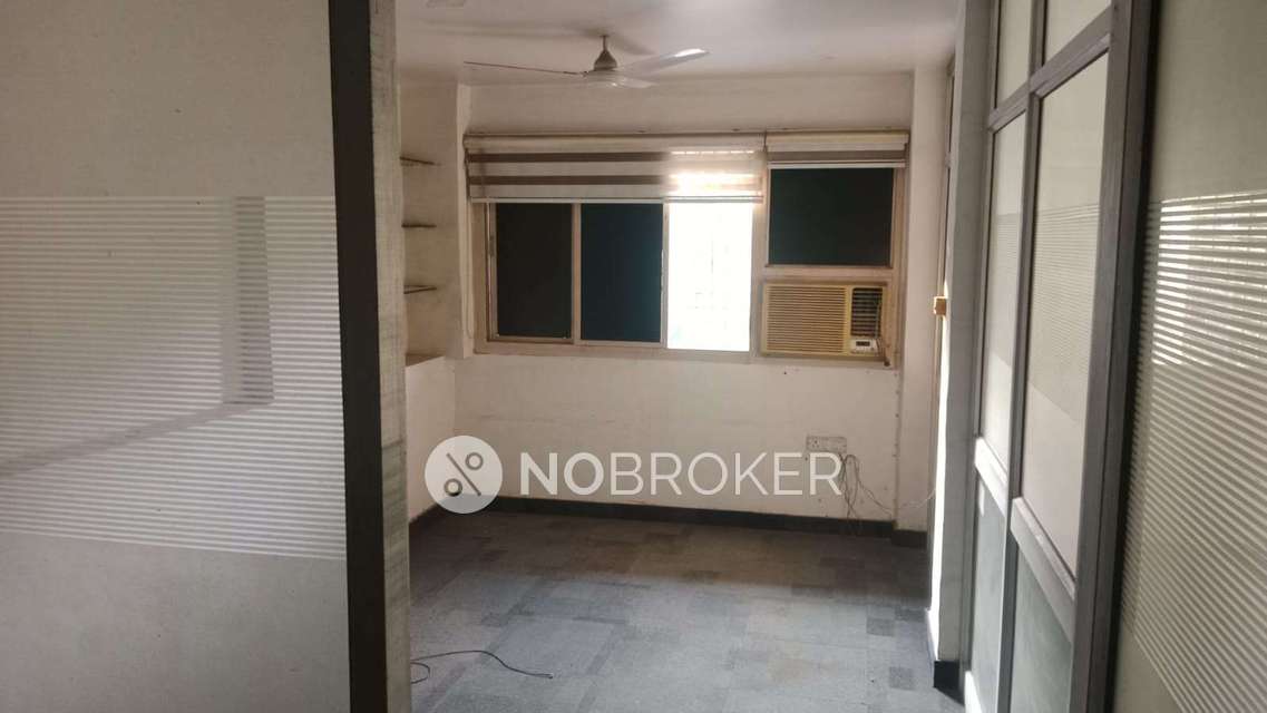 Office Space in Paschim Vihar, Delhi for sale 