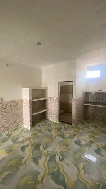 3 BHK Flat In Chaudharyâs House for Rent  In Lal Kuan Ghaziabad Uttar