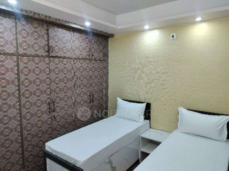 PG for Anyone in Vishwas Nagar, Shahdara