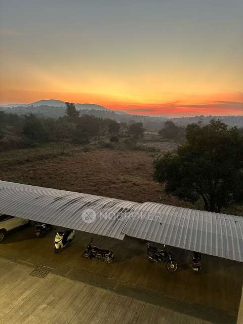 2 BHK Flat In Skyi Star Tower 3 For Sale  In Skyi Star Towers, Pune