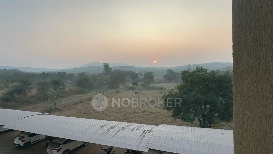 2 BHK Flat In Skyi Star Tower 3 For Sale  In Skyi Star Towers, Pune