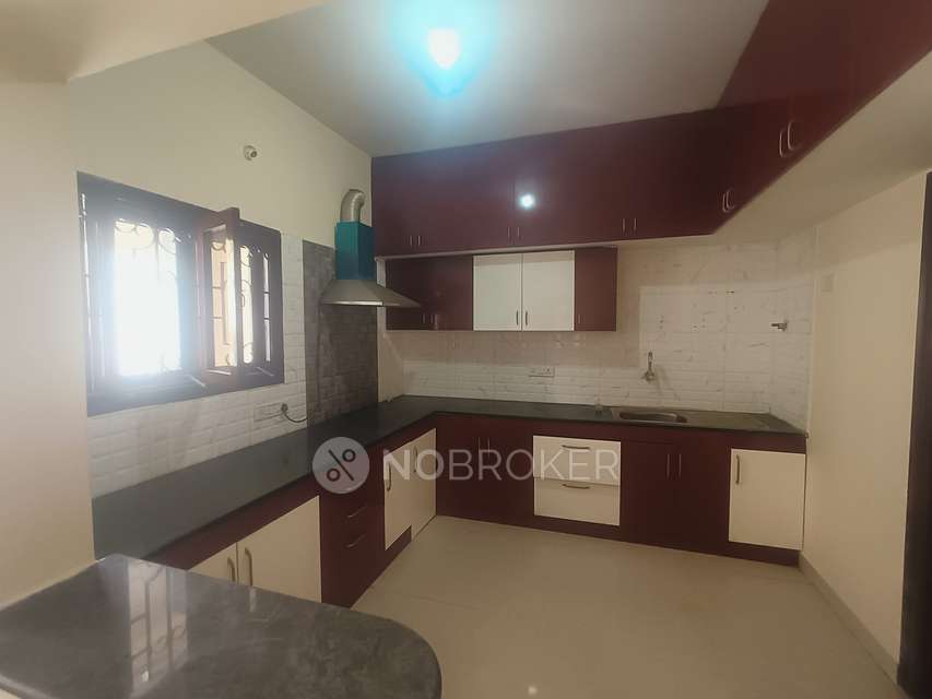2 BHK Flat In Kasthuri Nilayam (no Lift) for Rent  In Kadubeesanahalli