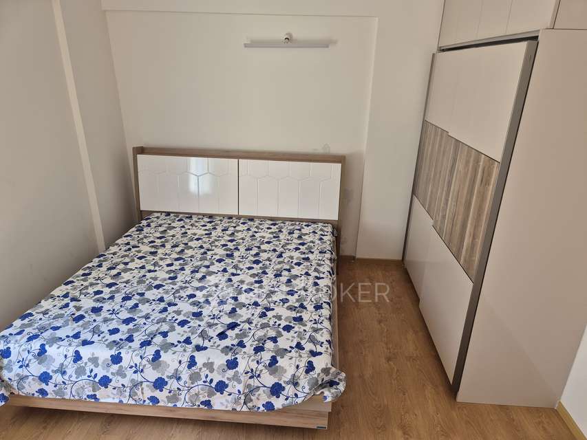 2 BHK Flat In Master Royal Meenakshi For Sale  In Master Royal Meenakshi Apartment, Behind Meenakshi Temple, Classic Orchards Layout, Hulimavu, Bengaluru, Karnataka 560076, India