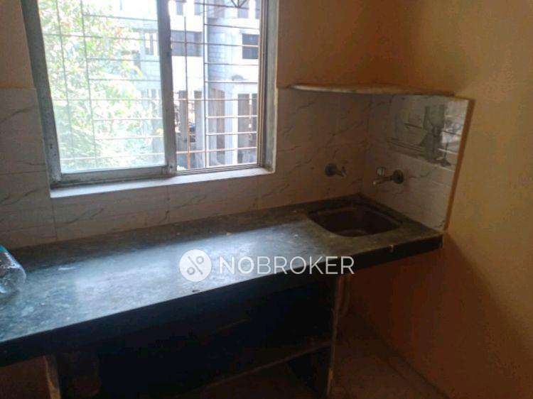 1 RK Flat In Standalone Building  For Sale  In Thane West