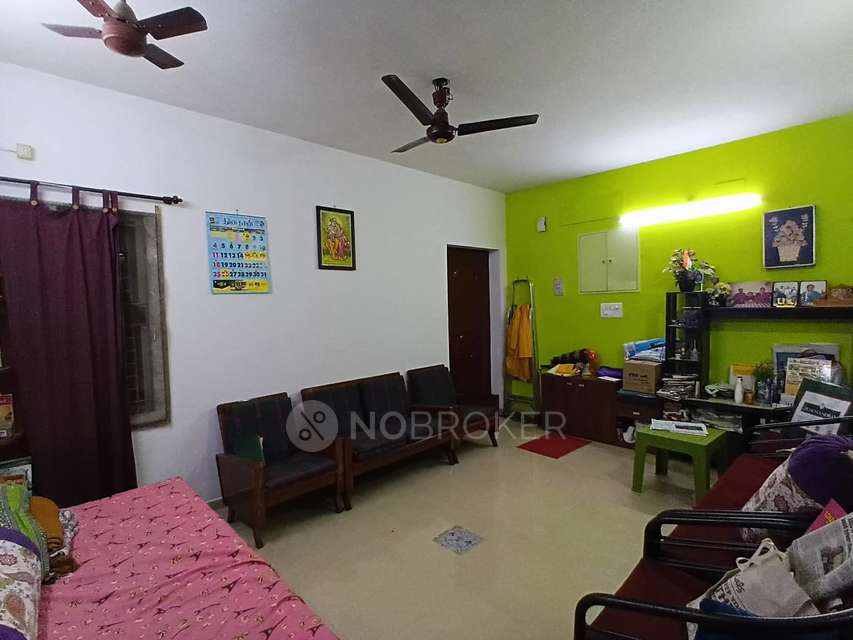 3 BHK Flat In Santha Towers, Paruthippattu For Sale  In Paruthippattu