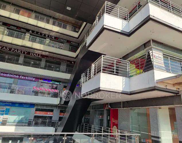 Shop in Sector 4, Gaur City 1, Greater Noida for Rent 