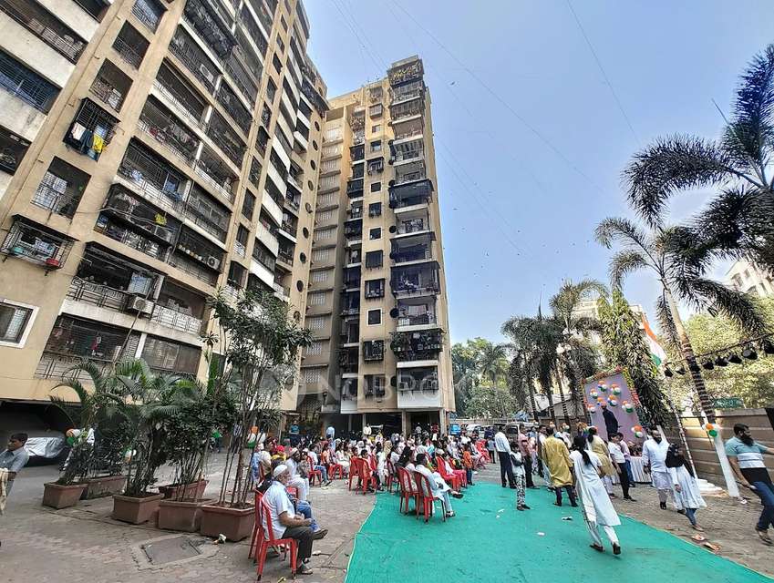 1 BHK Flat In Gulraj Tower for Rent  In  Kurla , Mumbai