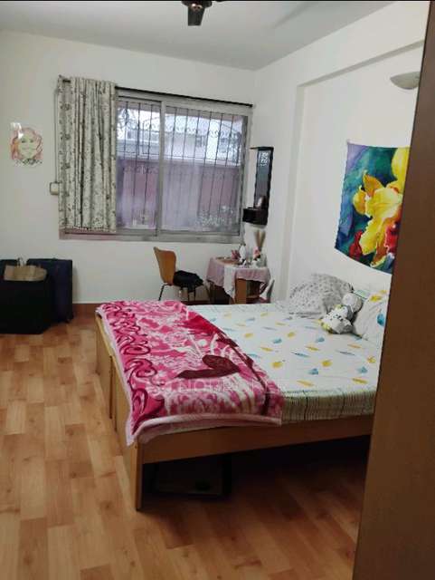 Single Room for Female In 3 BHK  In Diamond District In Domlur