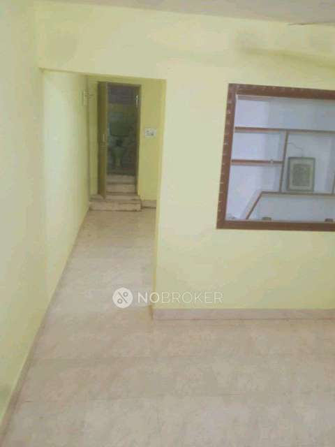 1 BHK House for Rent In Neelasandra Bus Station