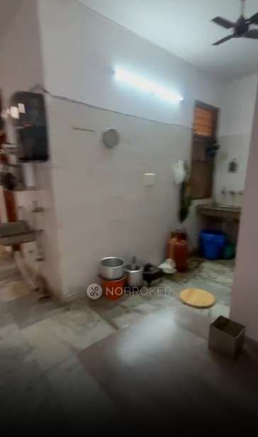 PG for Girls in Mukherjee Nagar