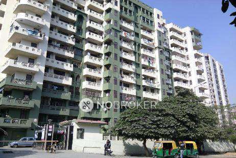 2 BHK Flat In Hrc Professional Hub For Sale  In Indirapuram