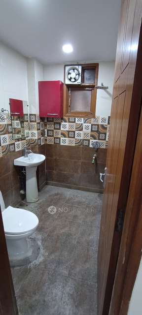 2 BHK Flat In Hargobind Enclave, Chhatarpur For Sale  In Chhatarpur