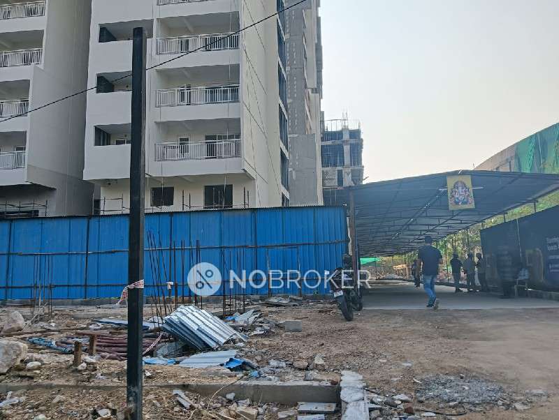 3 BHK Flat In Candeur Crescent For Sale  In Lingampally