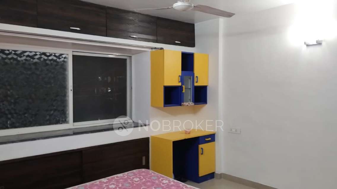 2 BHK Flat In Reputed Builder Sunshree Woods for Rent  In Nibm 