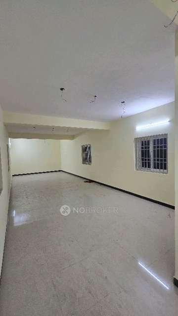 Shop in 216a, 1st Main Rd, Behind Tony& Guy, Kamakoti Nagar, Pallikaranai, Chennai, Tamil Nadu 600100, India, Chennai for Rent 