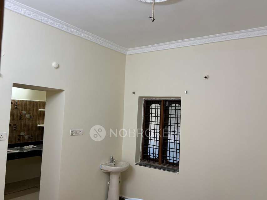 2 BHK House for Rent  In Bhavanipuram Colony