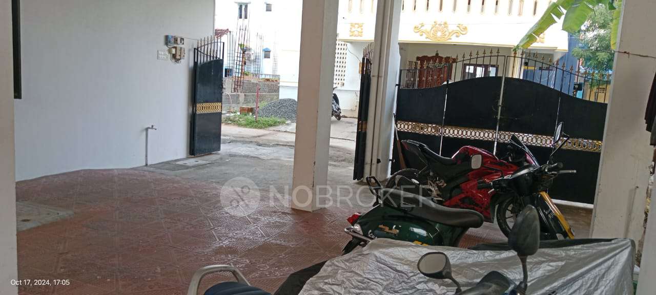 PG for Boys in Shollinganallur