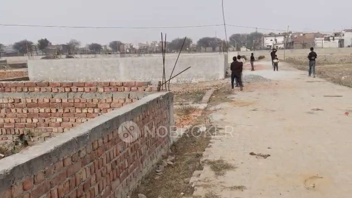 Plot For Sale  In  Sector 54,