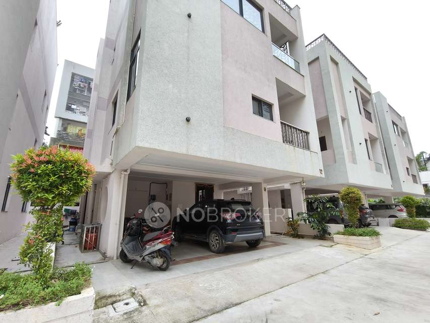 4 BHK Villa In Avl&#39;s Richwood Villas For Sale  In Puppalaguda