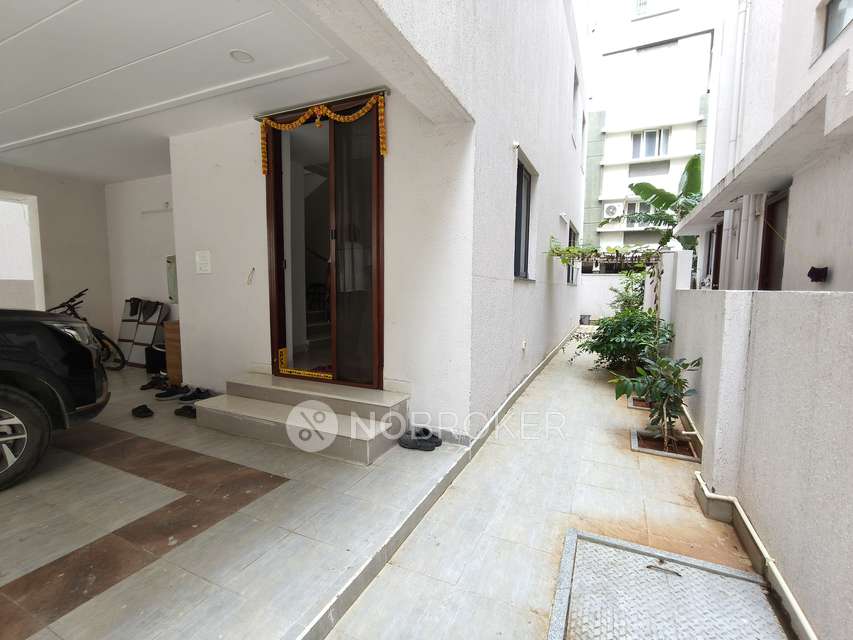 4 BHK Villa In Avl&#39;s Richwood Villas For Sale  In Puppalaguda