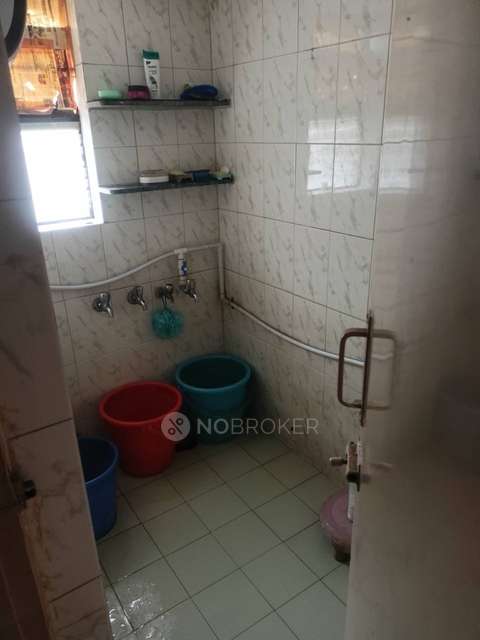 Shared Room for Male In 2 BHK  In Shukrawar Peth