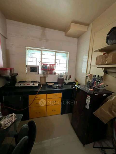 Single Room for Female In 1 BHK  In Ganatra Complex In Market Yard